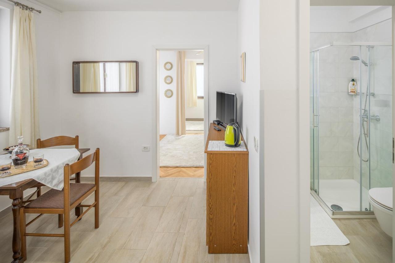 Apartments Villa Katana Пореч Екстер'єр фото